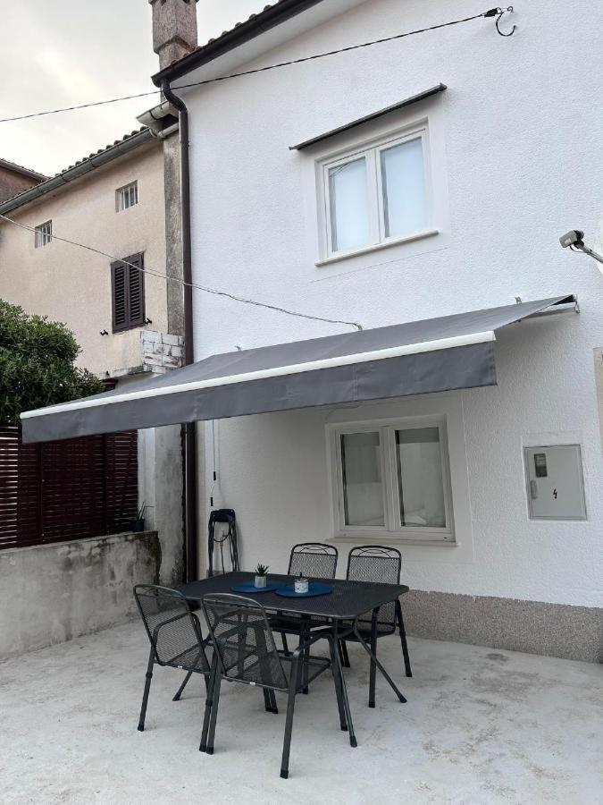 Holiday Home אומיסאליי מראה חיצוני תמונה