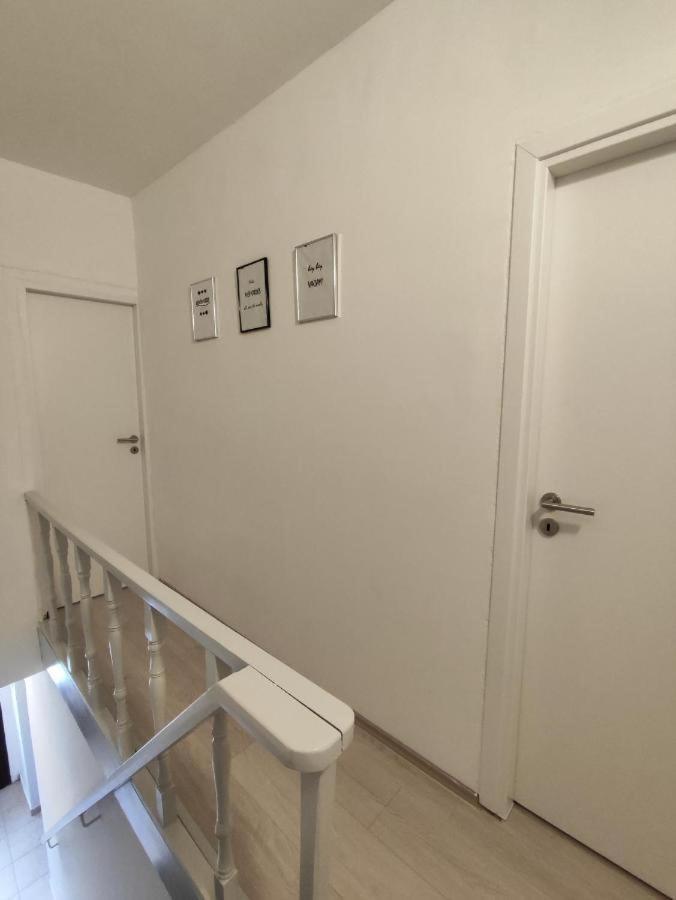 Holiday Home אומיסאליי מראה חיצוני תמונה